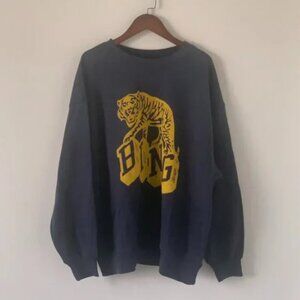 ANINE BING Harvey Crew Retro Tiger Sweatshirt Washed Navy In Blue